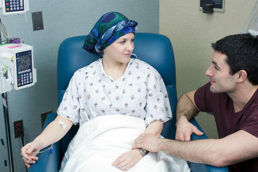 chemo_patient_with_male_friend